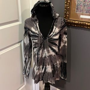 Marika brand yoga style hoodie. Lightweight. SZ Medium.